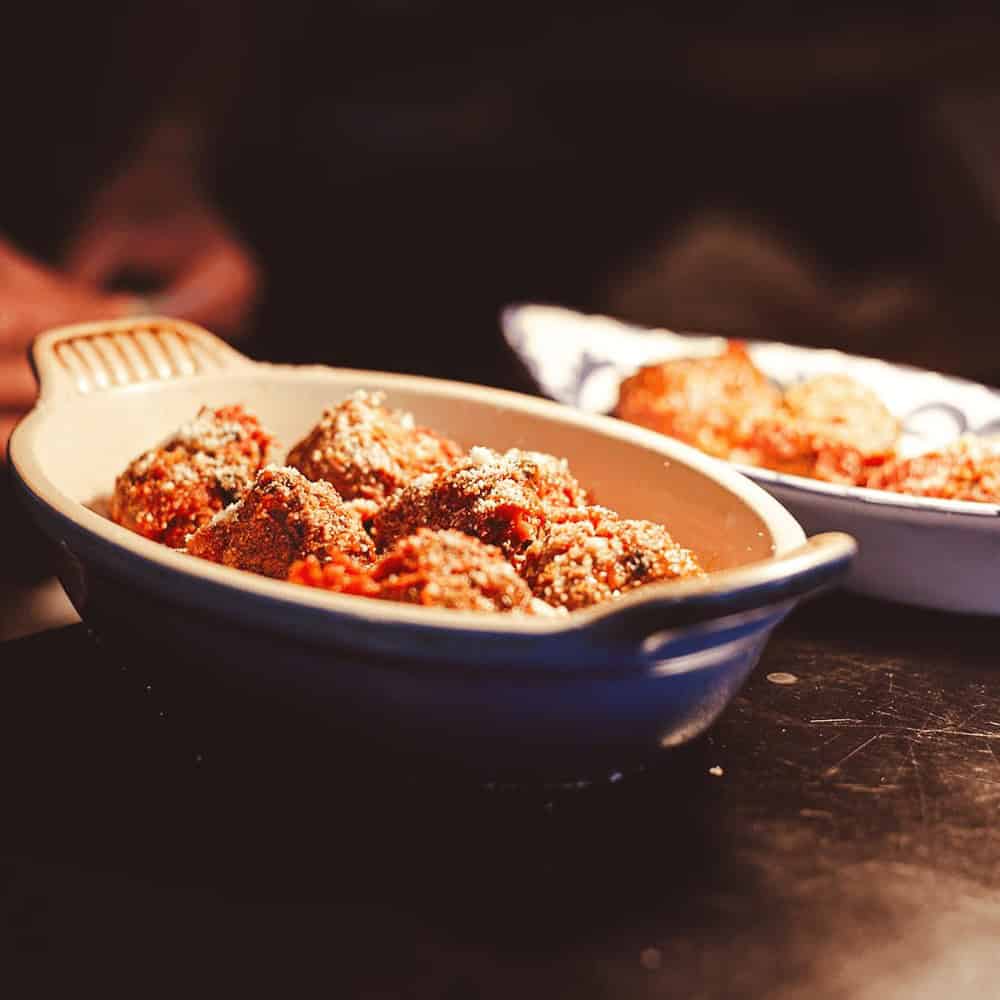 Delicious fried comfort food served in a cozy setting in Tremblant.
